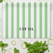 Uff Da Light Green Kitchen Handtücher (Gefaltet)