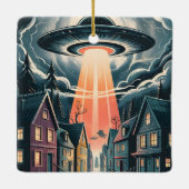 UFO Abduction Night Street Illustration Keramikornament (Rückseite)
