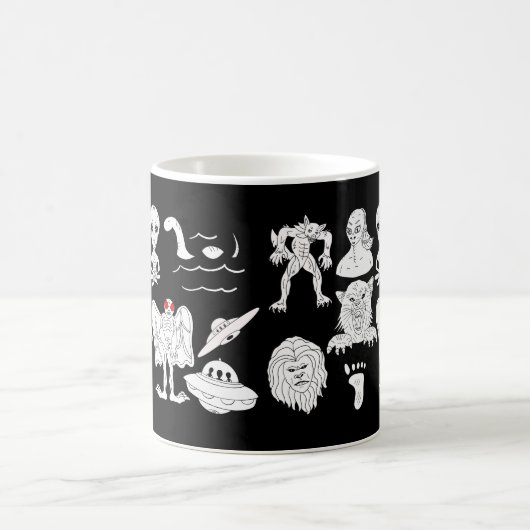 UFO, Alien, Bigfoot, Mothman, Dogman, Cryptids Kaffeetasse (Mittel)