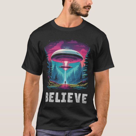 UFO - Außerirdischen - fliegende Sauerker - Glaube T-Shirt (Vorderseite)