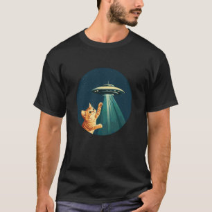 UFO, das eine Katze zur galaktischen Freude für Er T-Shirt