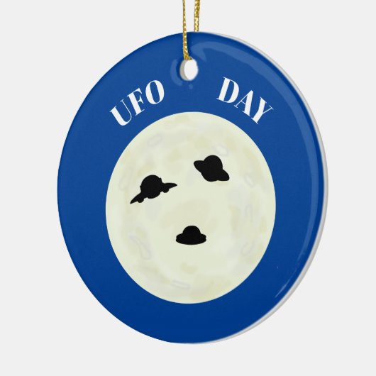 UFO Day Look Up Ornament (Links)