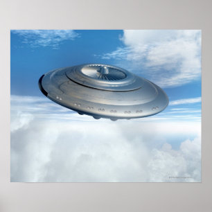 UFO-Fliegen durch bewölkte Himmel Poster
