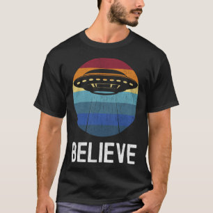 UFO glauben, Vintag aussehen Retro-Sonnenuntergang T-Shirt