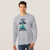 UFO Hunter | Kunst mit UFO und Alien T-Shirt (Vorne ganz)