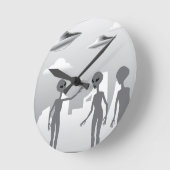 UFO in der Himmel Außerirdischen aus den Grund Runde Wanduhr (Winkel)
