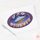 UFO-Kriechsticker Ovaler Aufkleber (Umschlag)