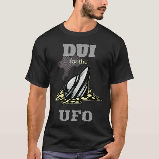 Ufo mit einem Dui T-Shirt (Vorderseite)