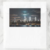 UFO Over City Rechteckiger Aufkleber (Tasche)