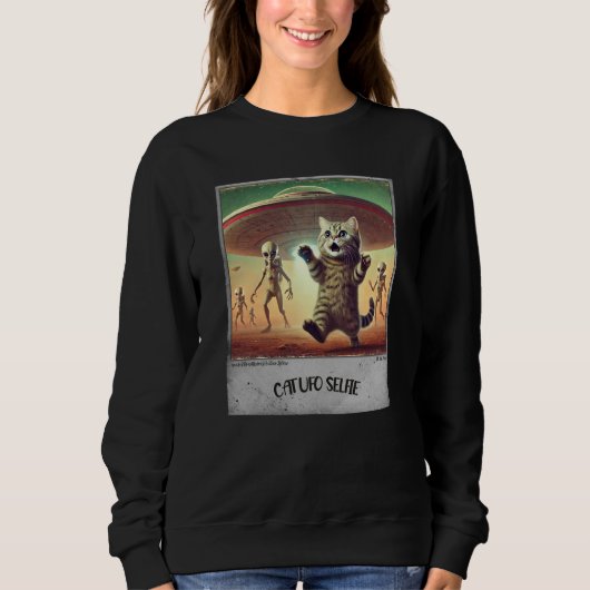 UFO Selfie: Scared Kitty (Frauenjunge) #01 Sweatshirt (Vorderseite)