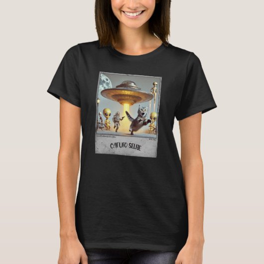 UFO Selfie: Scared Kitty (T - Shirt der Frau) #01 (Vorderseite)
