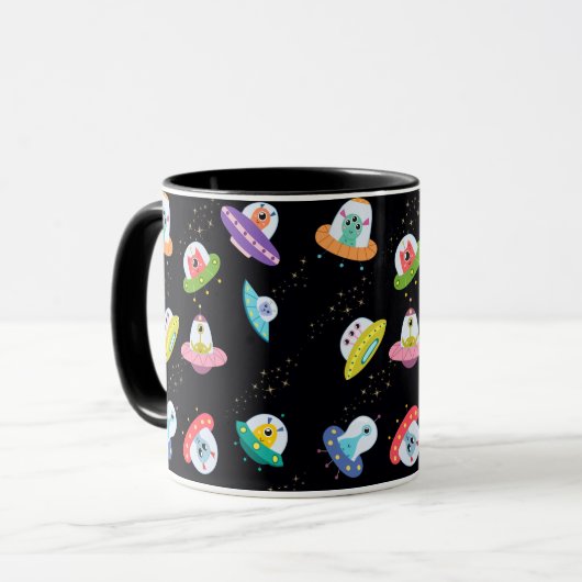 UFO SHIPS PATTERN TASSE (Vorderseite Links)