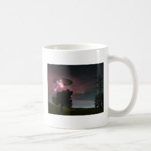 UFO über Tasse der Starkstromleitungs-2
