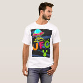 UFO UND FRIEDEN UND LIEBE T-Shirt (Vorne ganz)