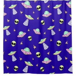 Ufos, Alien Faces und Sterne auf blauem Hintergrun Duschvorhang