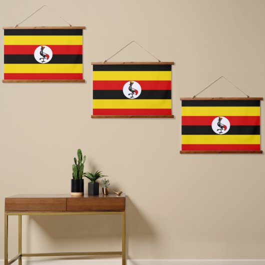 Uganda-Flagge Wandteppich Mit Holzrahmen (Asymmetrisch)
