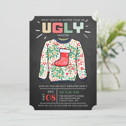 Ugg Christmas Sweater Chalkboard Holiday Party Einladung (Stehend Vorderseite)