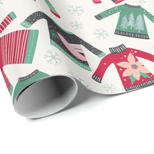 Ugg Christmas Sweater Holiday Pattern Green Red Geschenkpapier (Rolleneckpunkt)