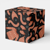 Ugge Christmas Sweater Hat Scarf Red White Geschenkschachtel (Rückseite)