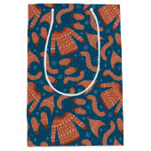 Ugge Christmas Sweater Hat Scarf Red White Mittlere Geschenktüte (Vorderseite)