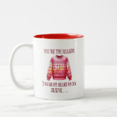 Ugly Sweater Valentines Zweifarbige Tasse (Links)