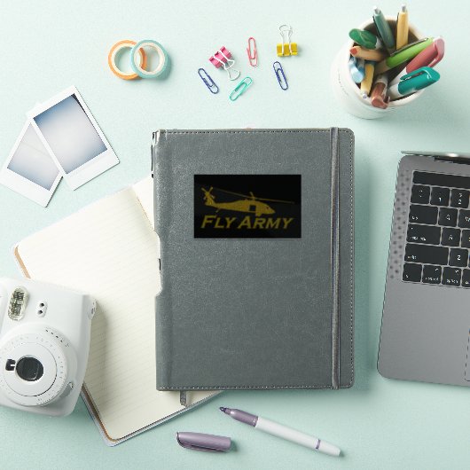 UH60 Blackhawk Side Fly Army Sticker (iPad Hülle)