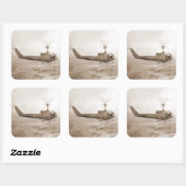 UH-1-Schlecken über Nam-Aufkleber Quadratischer Aufkleber (Blatt)