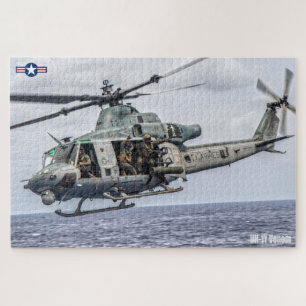UH-1Y VENOM (20x30 INCH) Puzzle