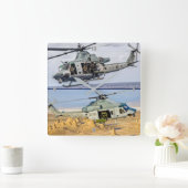 UH-1Y VENOM QUADRATISCHE WANDUHR (Zuhause)