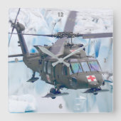 UH-60M SCHWARZHAWK QUADRATISCHE WANDUHR (Vorderseite)