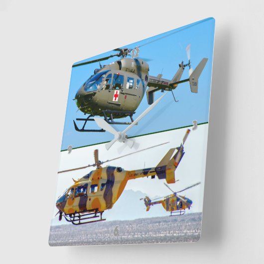 UH-72A LAKOTA QUADRATISCHE WANDUHR (Winkel)