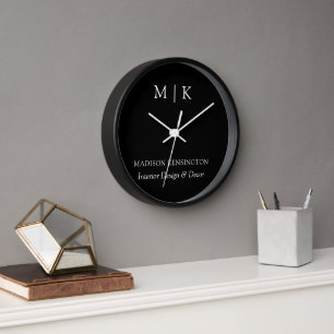  UHR