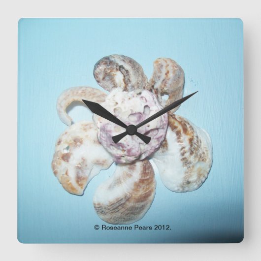 Uhr #1 (ShellFlowerOnBlue) RFPMDesign ©️ 2012 (Vorderseite)