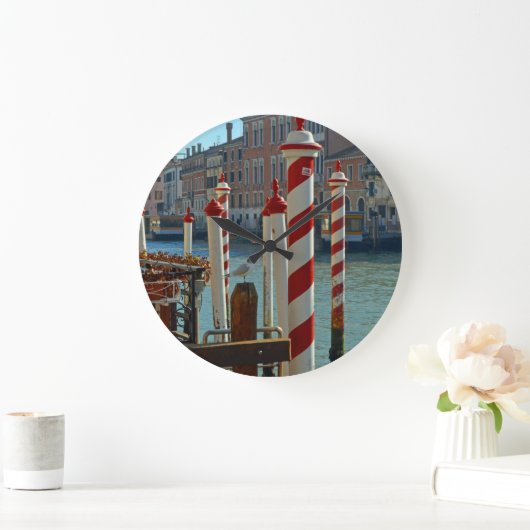 Uhr am Venedig-Kanal (Zuhause)