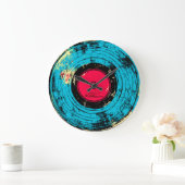 Uhr an der langen Wand (Zuhause)