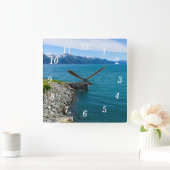 Uhr an der Wand der Auferstehung (Zuhause)