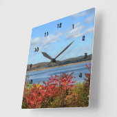 Uhr der Wall-Uhr des Herbstflusses (Winkel)