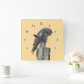 Uhr - Falke auf der Post (Zuhause)