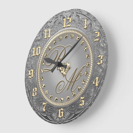 Uhr für das benutzerdefinierte Monogramm-Jahr (Winkel)