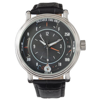 Uhr für klassische Autos Mitte der 1970er Jahre mi