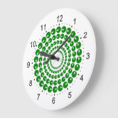 Uhr - grüne, konzentrische Perlenkreise (Winkel)