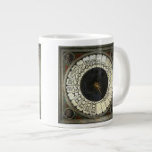 Uhr im Duomo von Paolo Uccello Jumbo-Tasse (Vorderseite Rechts)