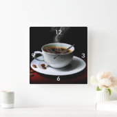 Uhr/Kaffee und Kaffeebohnen auf dem Platz Quadratische Wanduhr (Zuhause)