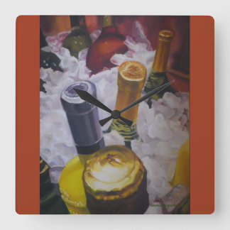 Uhr mit Weinflaschen in einem Eimer