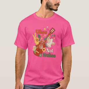 Ukes Not Nukes Groovy Ukulele Player Gitarre Music T-Shirt