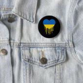 Ukraine blutendes Herz Unterstützung und steht mit Button (Beispiel)