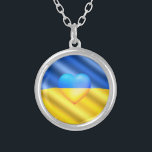 Ukraine Flag Necklace Herz - Freiheit Versilberte Kette<br><div class="desc">Unterstützung der Ukraine Flag-Ketten - Freiheit - Frieden - Flagge der Ukraine - Zusammen ! Sie können Support Ukraine auch auf mehr als 1000 Zazzle Produkte übertragen ! Wir stehen mit der Ukraine!</div>