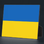 Ukraine Flag Plaque Fotoplatte<br><div class="desc">Phantastische Plaque mit Flag der Ukraine. Dieses Produkt ist anpassbar.</div>