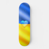 Ukraine Flag Skateboard mit Herz - Freiheit (Vorderseite)