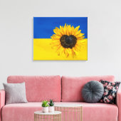 Ukraine-Flagge mit Herzsonnenblume Leinwanddruck (Insitu (Wohnzimmer))